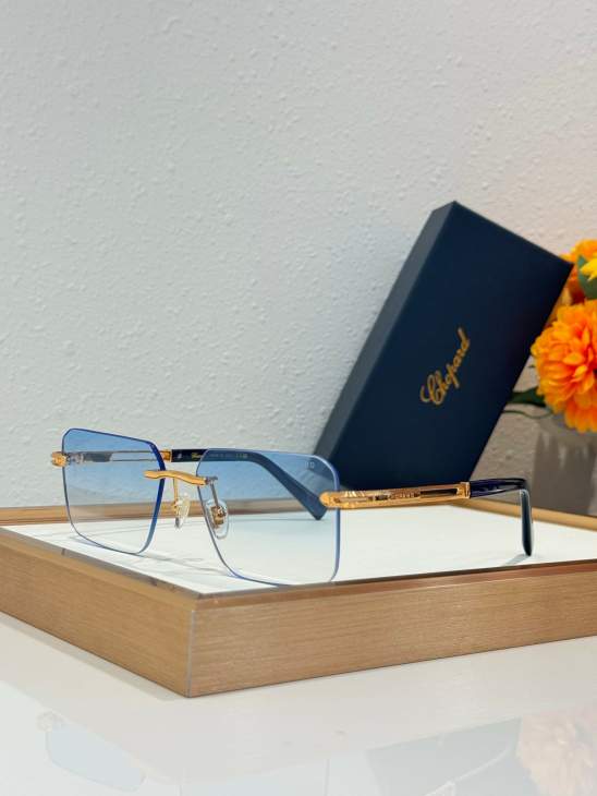 Picture of Chopard Sunglasses _SKUfw80535370fw